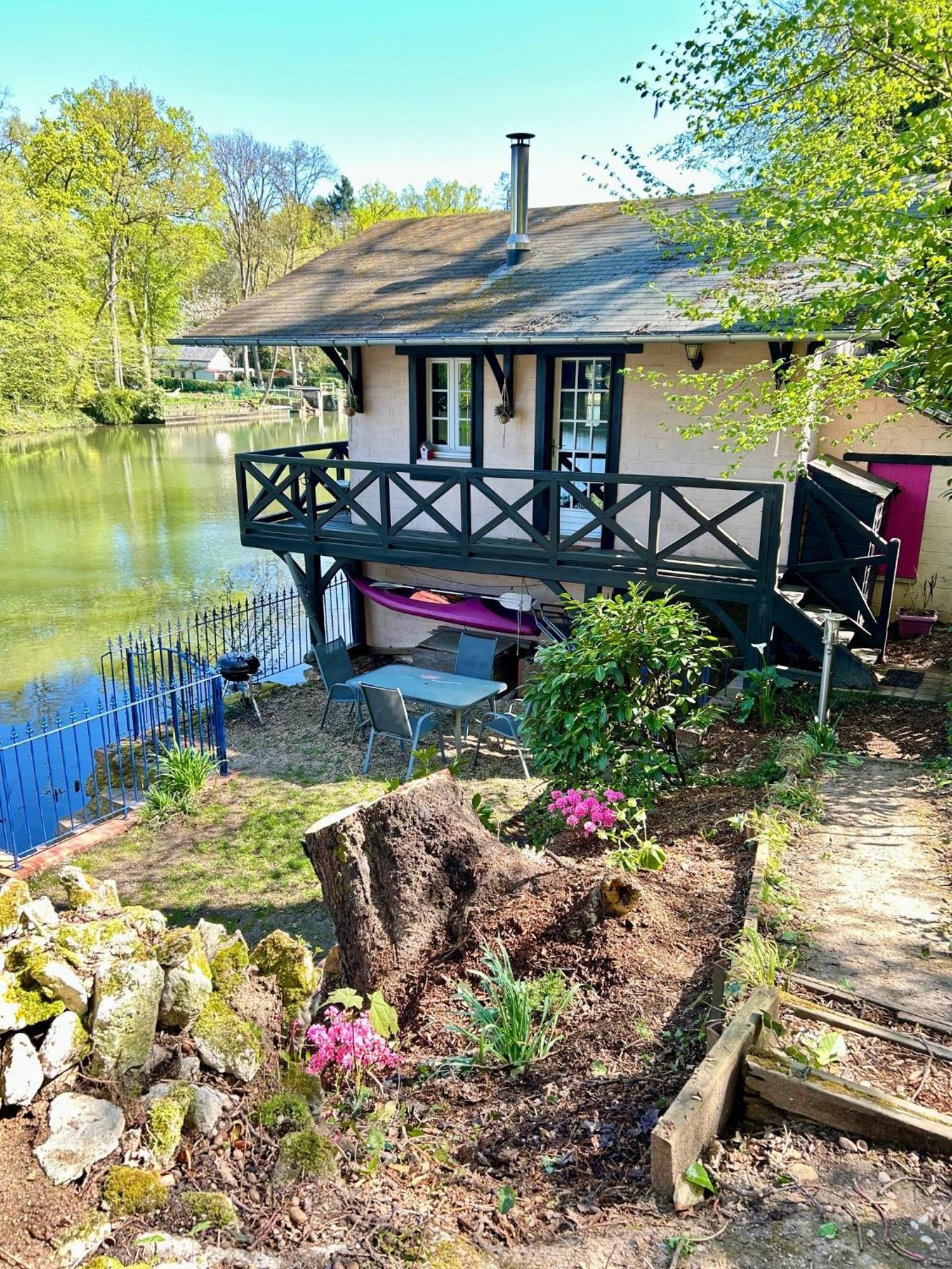 Le Chalet Bucolique Au Bord De L'Eau Olivet  Exterior foto